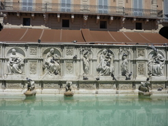 Fonte Gaia  Sienne