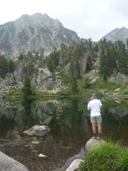 Clment au bord d'un lac