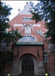 École industrielle (Cracovie). Cliquez pour en savoir plus.