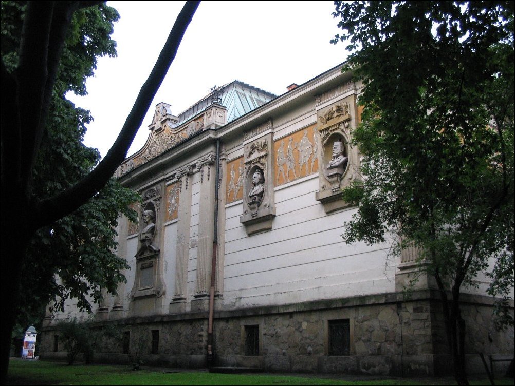 Le palais des Arts (place Szczepański 4)