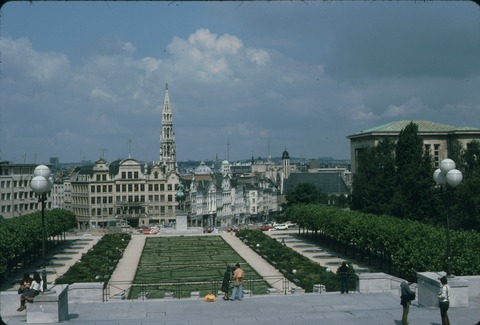 Kodachrome slide scanned without ICE, 1800 dpi